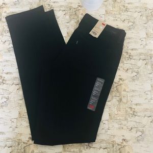 Levi’s black skinny jeans